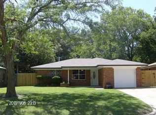 2013 N Gleason Ave, Bethany, OK 73008
