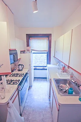 Rented by Jonis Realty | media 3