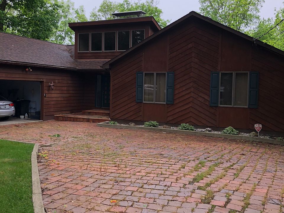 1st image of 2970 Whispering Pines Dr