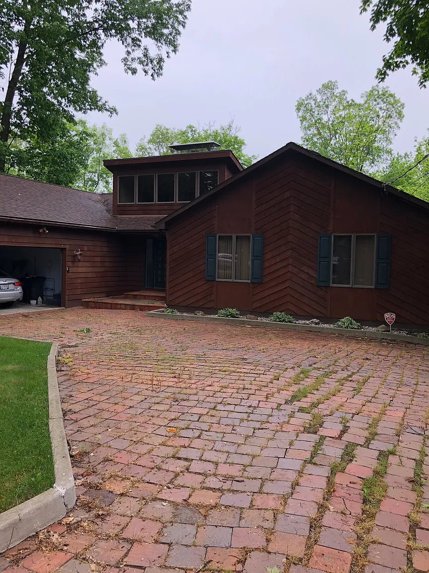 2970 Whispering Pines Dr photo 1