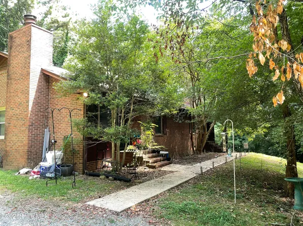 (undisclosed Address), Chapel Hill, NC 27516