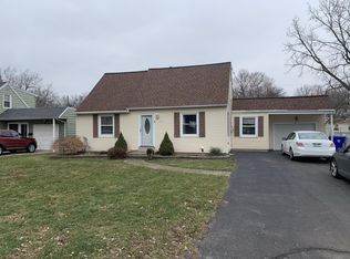 94 Cloverside Ct, West Seneca, NY 14224
