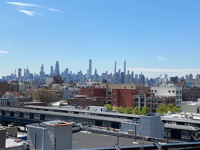31-25 Newtown Ave #PENTHOUSE — Photo 1