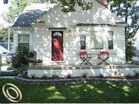 1st image of 605 Meadowdale St