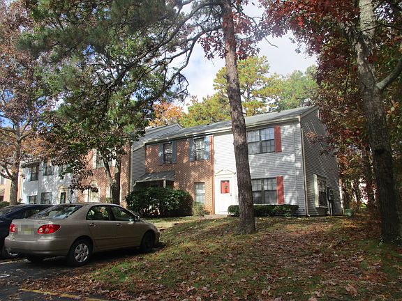 3rd image of 223 Patriots Ct #2708