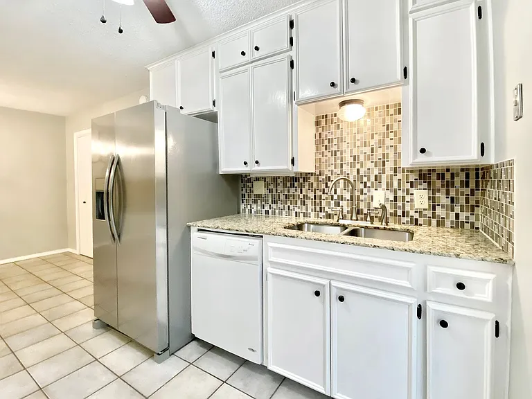 6367 S 29th West Pl — Photo 11