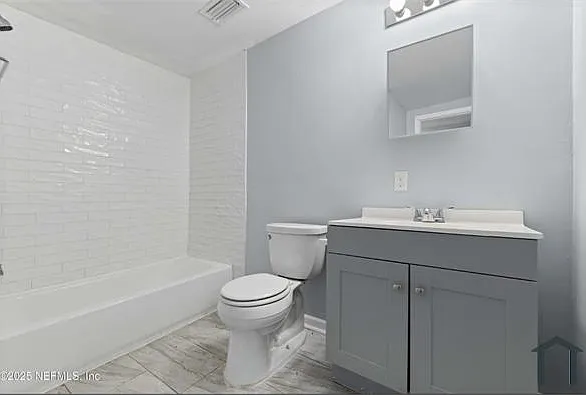 352 Golfair Blvd — Photo 7