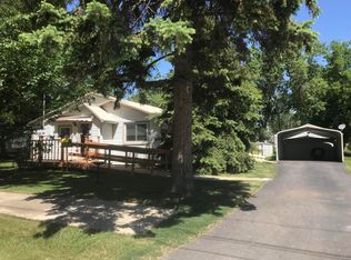 39 E 2nd Ave, Webster, SD 57274