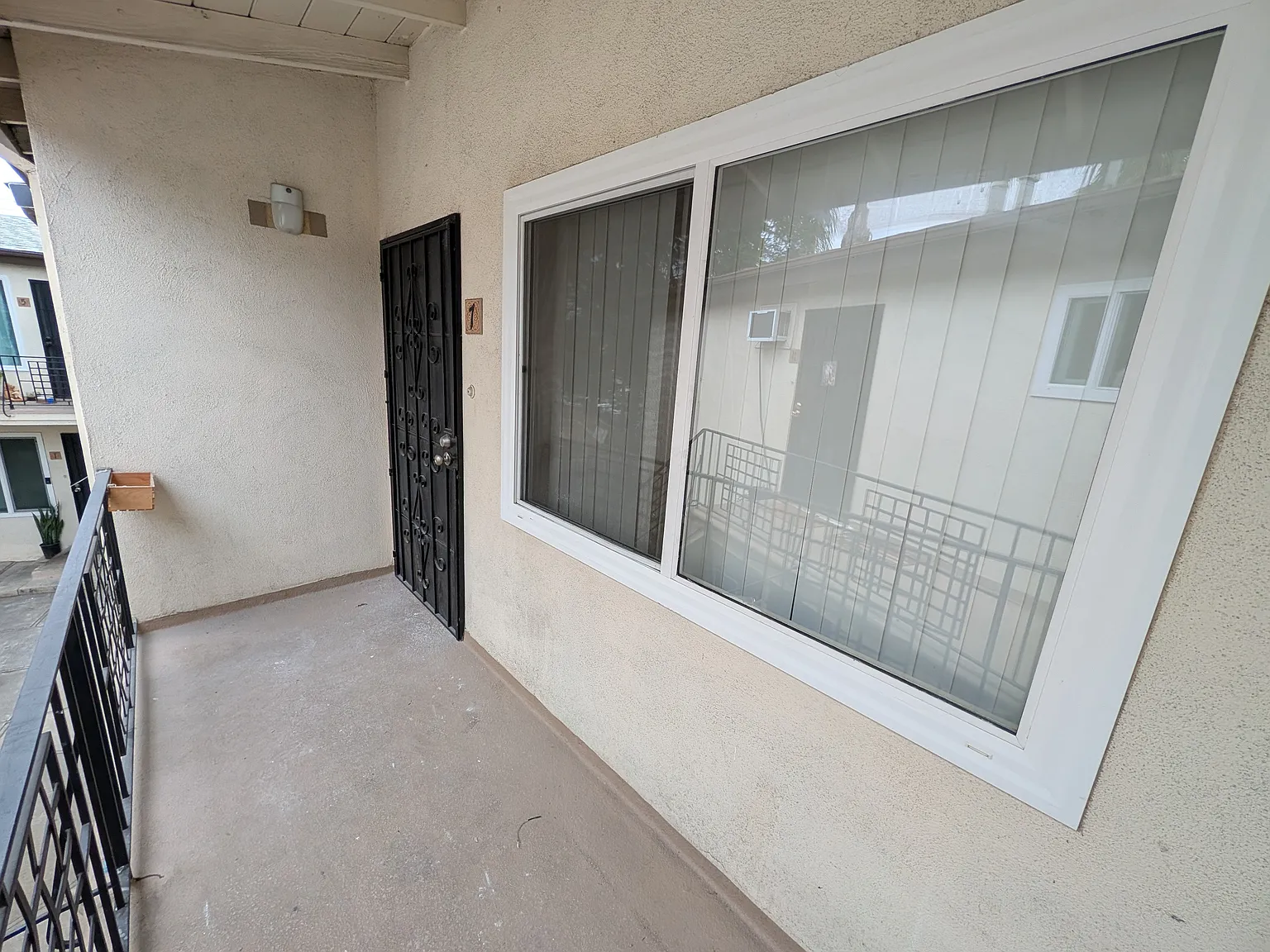 1 bed, 750 sqft, $2,100 — Photo 2
