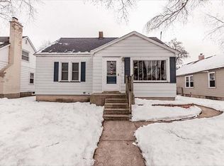 1804 16th St, Menominee, MI 49858