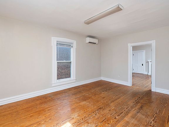 3rd image of 235 Kalorama St APT D