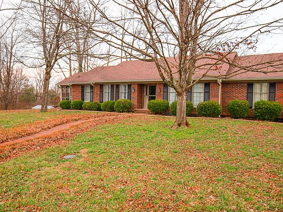 4th image of 1039 Greenbriar Rd