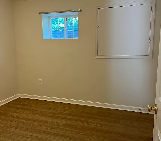 1478 Apple Ct #BASEMENT — Photo 4