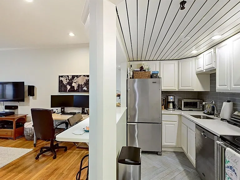 258 Marlborough St #GR — Photo 3