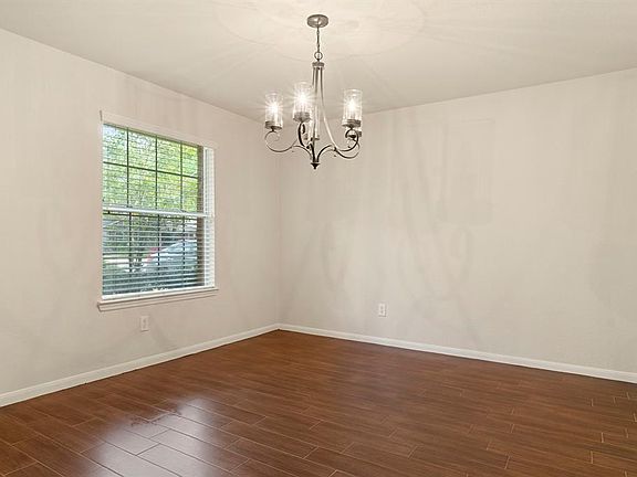 4th image of 32314 Golden Oak Park Ln
