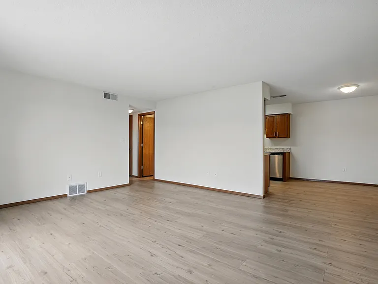 Westgate Apartments — Photo 18