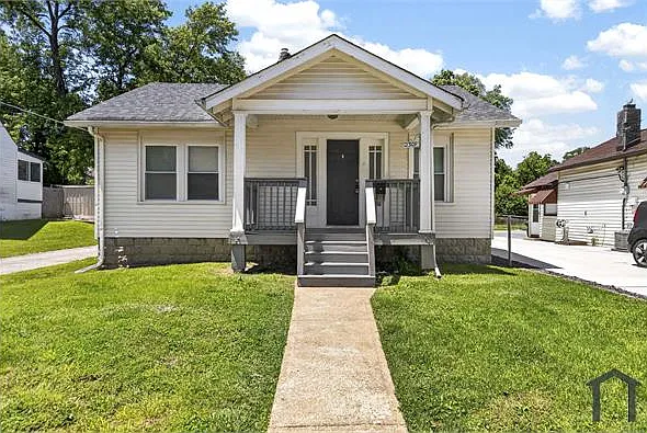 2 bed, $1,295 — Photo 2