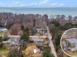 6924 2nd St, Douglas, MI 49406