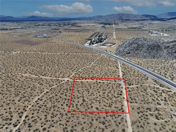 1 Japatul Rd, Apple Valley, CA 92308