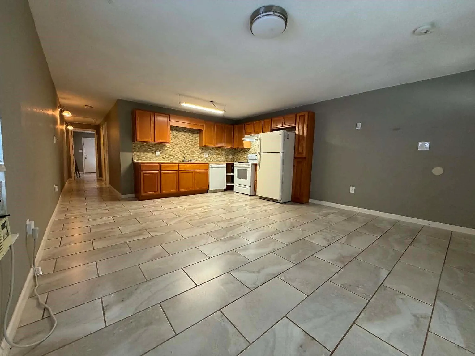 2 bed, 2.0 bath, 900 sqft, $1,395 — Photo 3