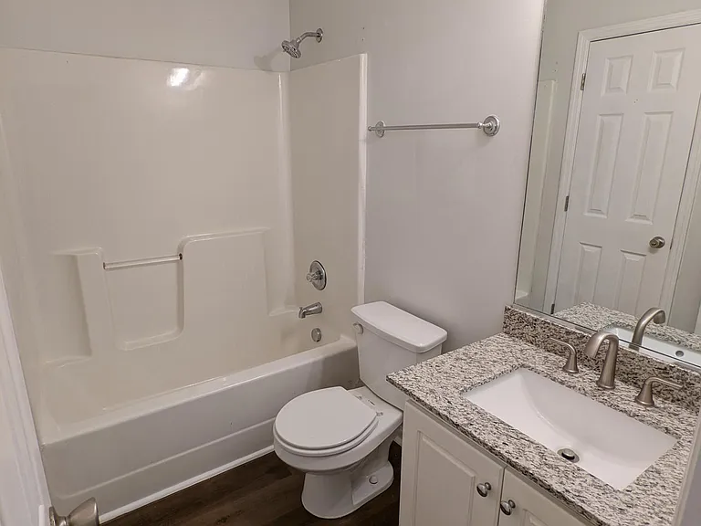 2249 Bridgeton Rd — Photo 7