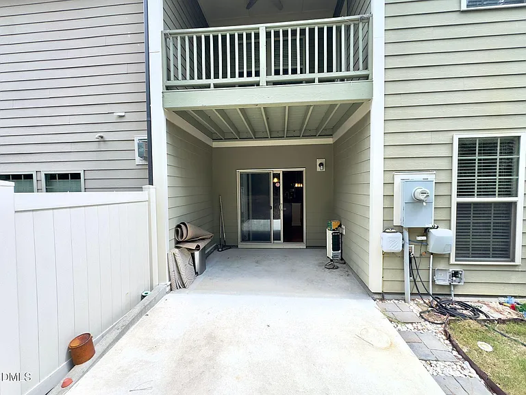 403 Daylin Dr — Photo 24