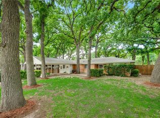 2003 Betsy Ln, Irving, TX 75061