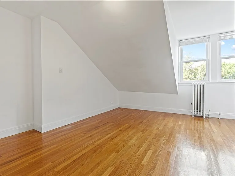 619 Tremont St #4 — Photo 8