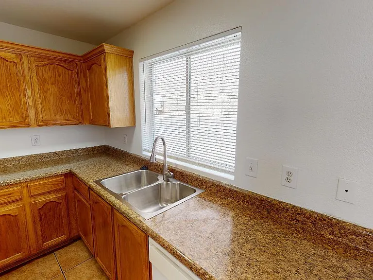 2338 Fujita Way — Photo 7