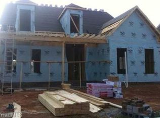 5526 Walnut Park Ln, Winston Salem, NC 27106