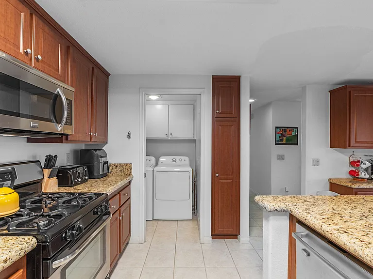 4947 Delos Way — Photo 17