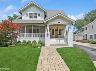 731 S Grove Ave, Barrington, IL