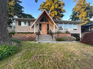 7722 Garfield Dr, Delta, BC V4C4E5