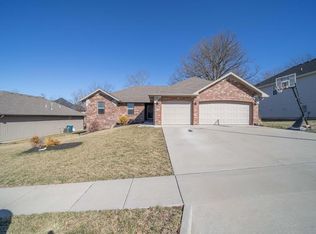965 E Lakota St, Nixa, MO 65714