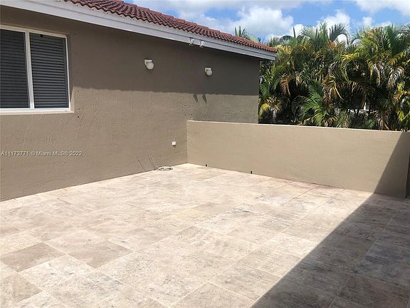 4th image of 10809 NW 51st Trl