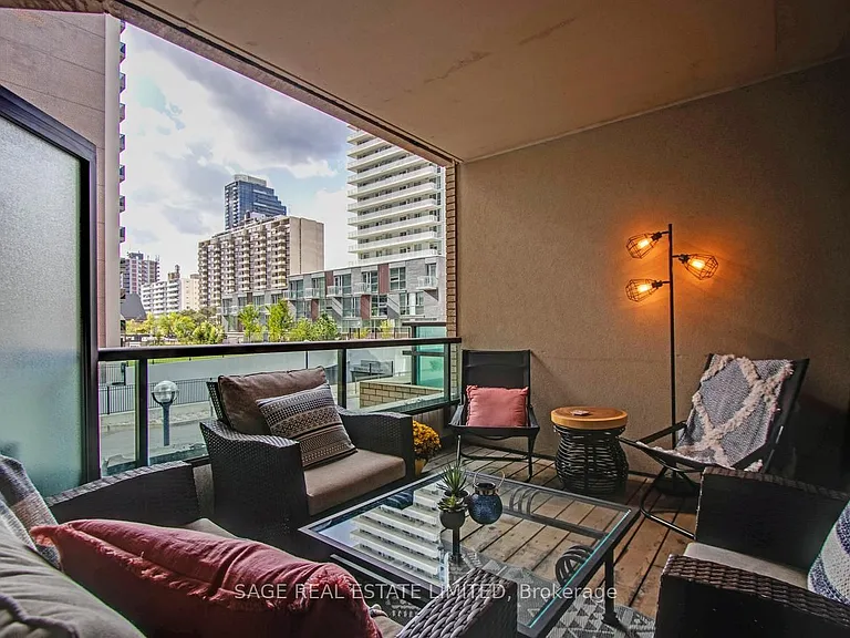 88 Broadway Ave #202 — Photo 2