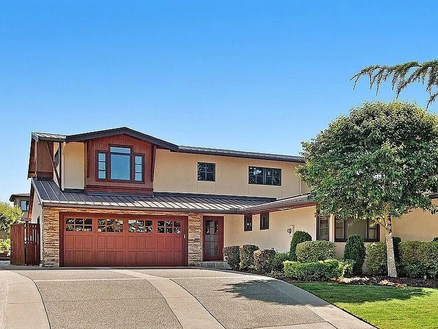 9641 NE 29th St, Clyde Hill, WA 98004 | Zillow