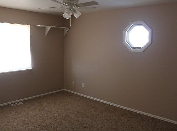 4th image of 1136 S Sabinas Dr