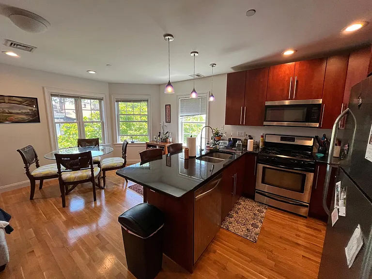183 I St #3 — Photo 3