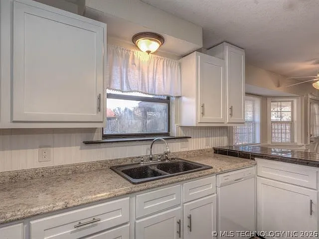 3101 S Poplar Ave — Photo 16