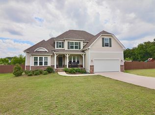 525 Daylily Ct, Carthage, NC 28327