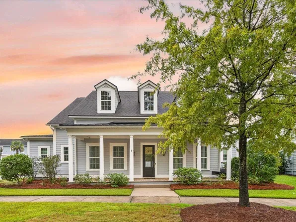 318 Woodgate Way, Summerville, SC 29485