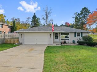 2722 Finger Rd, Green Bay, WI 54302