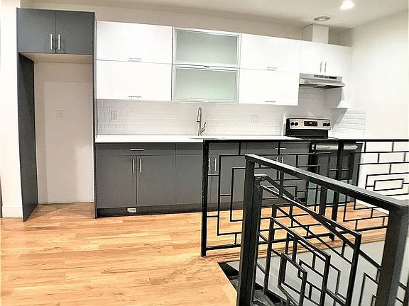 3rd image of 141 Woodbine St #1F