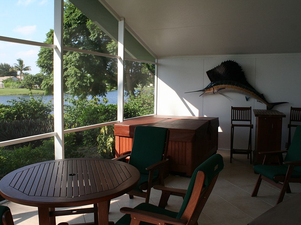 1st image of 4687 Lakeside Cir