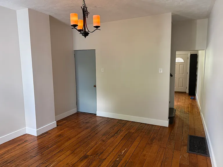 4613 Bancroft St — Photo 5