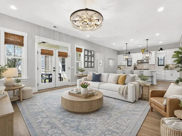 285 Great Lawn Dr, Summerville, SC 29486