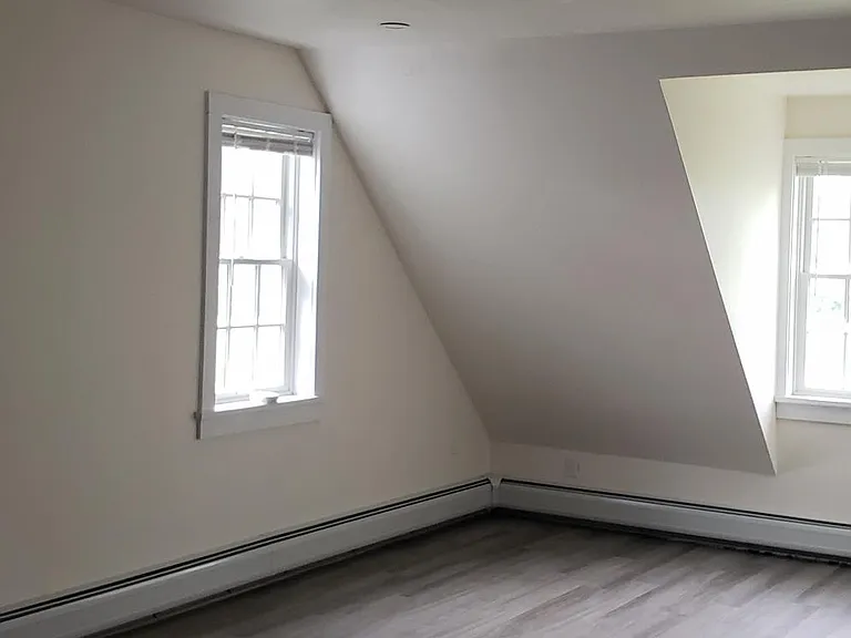 living area 2