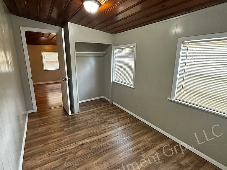 821 Pennsylvania Ave — Photo 17
