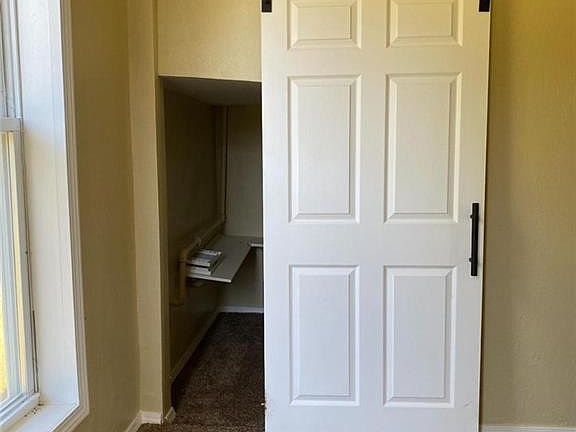 4th image of 628 Belmont Ave